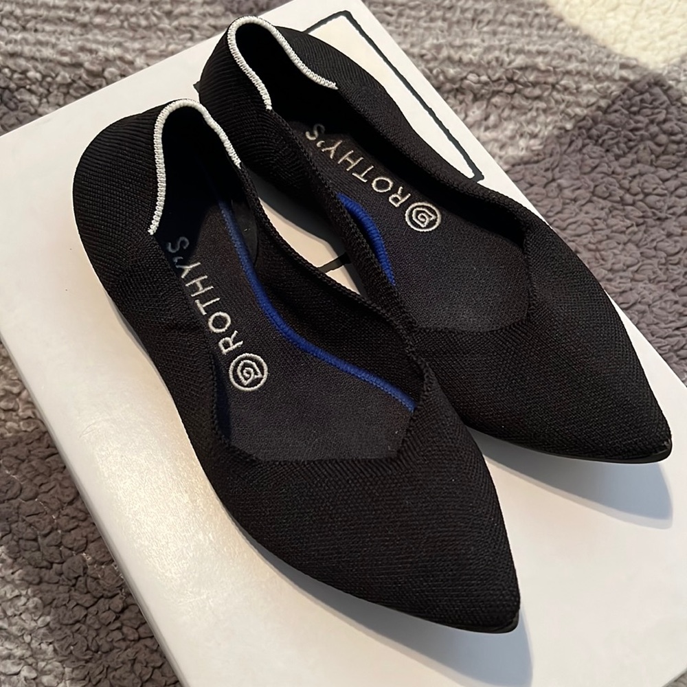 Rothy’s black pointed flats